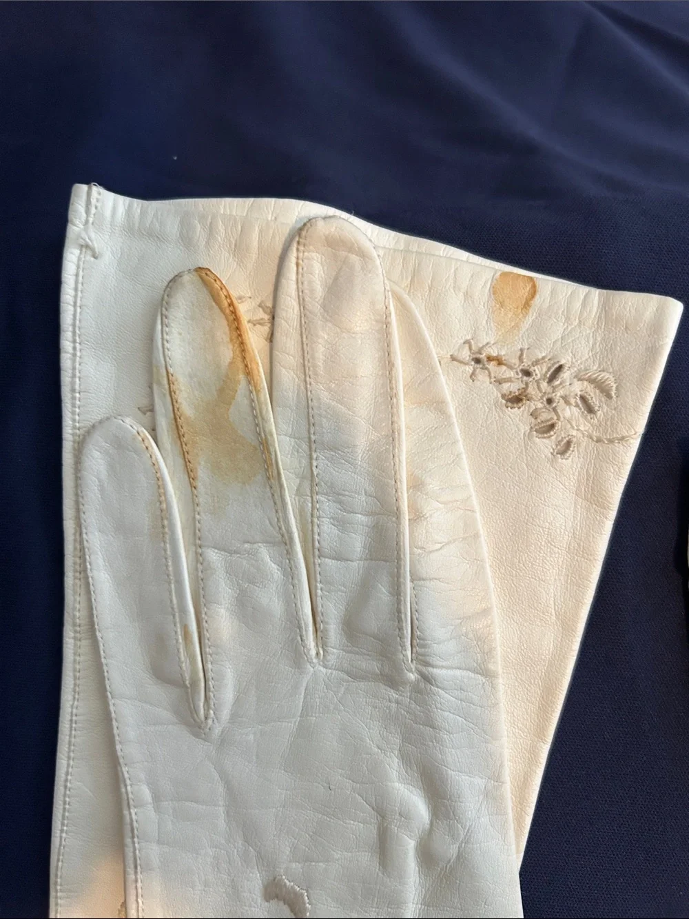 Ivory Women's Vintage-Style Dress Gloves — Embroidered & Beaded Pairs